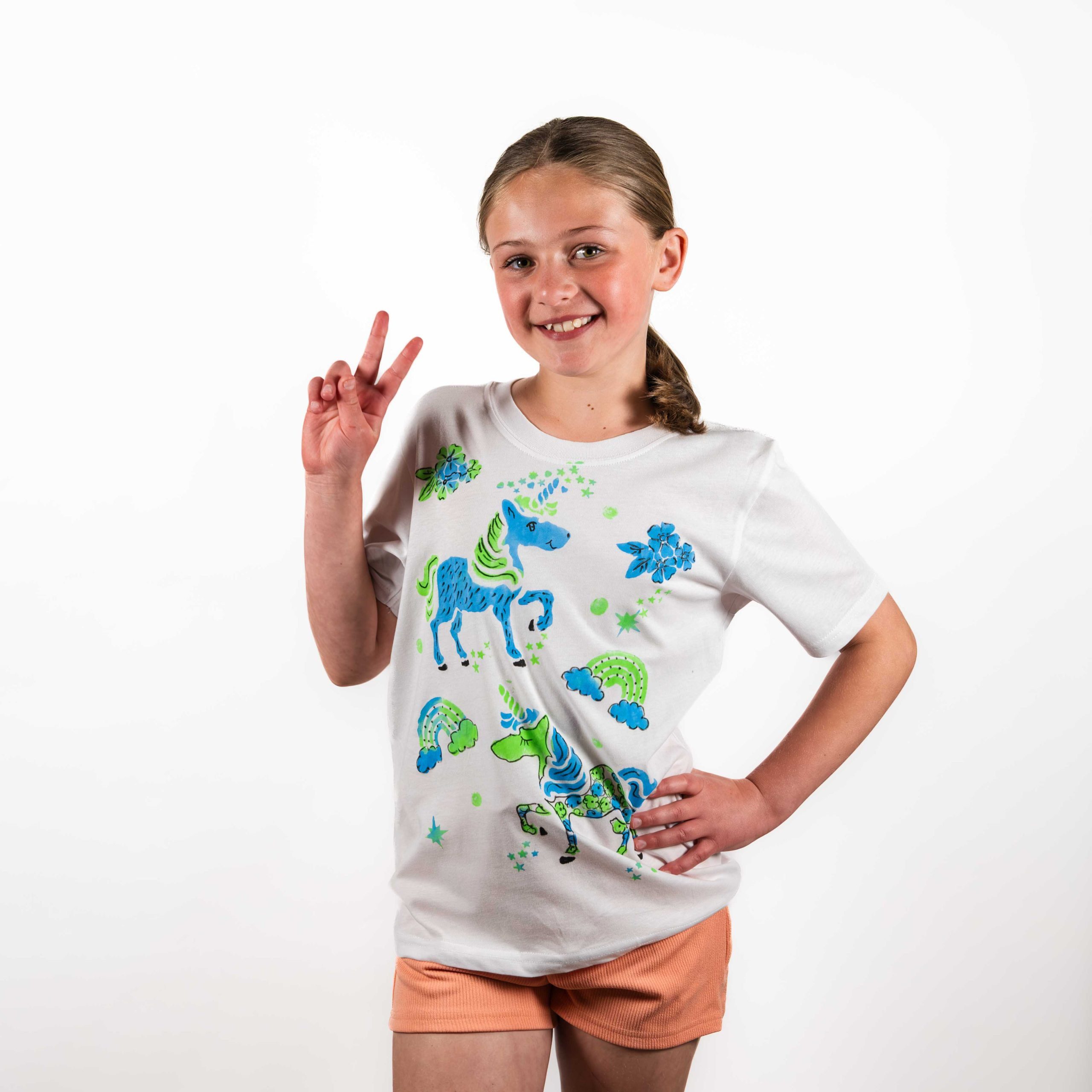Rainbow Unicorn T-shirt Painting Kit - Image 2